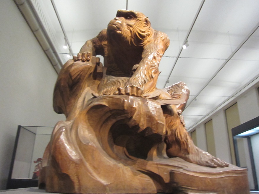 東京国立博物館の常設展に居る〝木彫りの猿〟。 | 河越御所